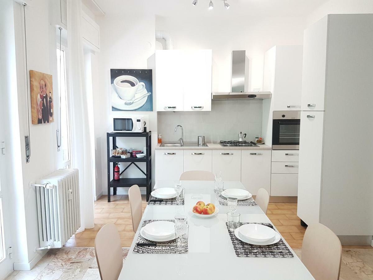 Lab3 City Private Apartment - 2 Bedrooms Pavia Eksteriør billede
